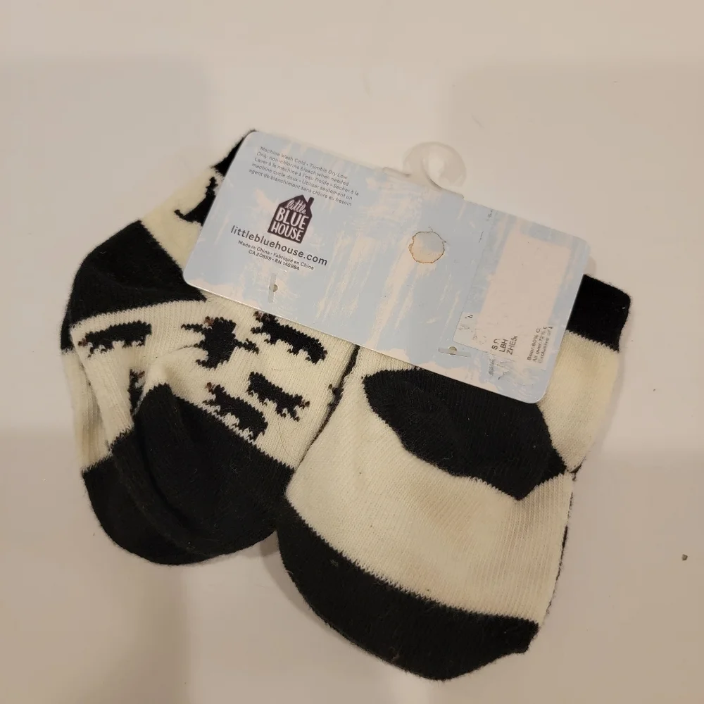 Little blue house bear socks 0-13 months